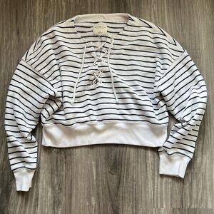 Abercrombie cropped sweater